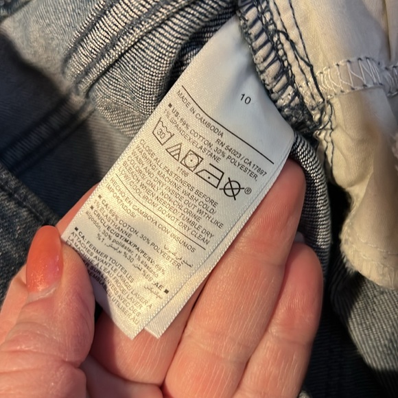 Old Navy Wow straight high rise 10 - Picture 3 of 7